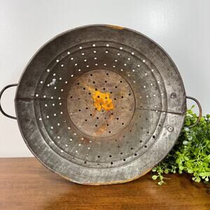 Vintage Primitive Galvanized Metal Footed Colander Strainer Wire Handles Rustic